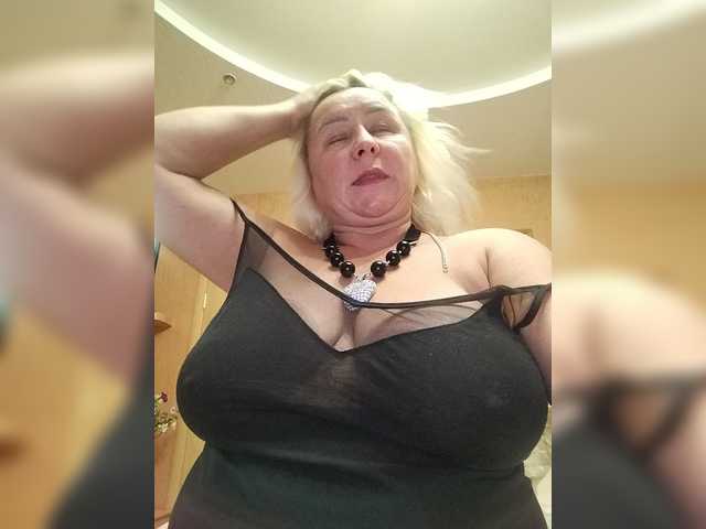 MiraRobens1 live webcam show