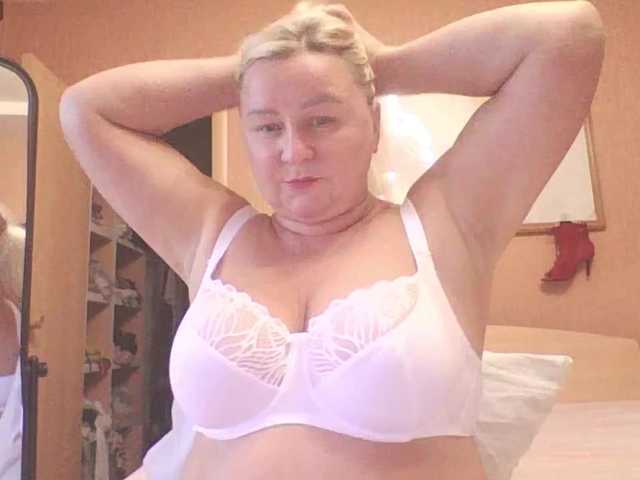 MiraRobens1 live webcam show