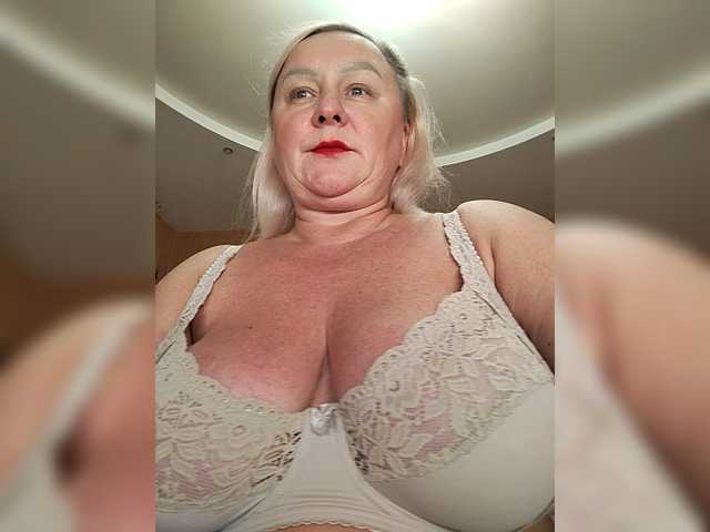 MiraRobens1, live now on BongaCams