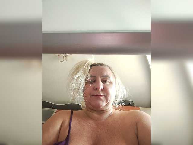 MiraRobens1 live webcam show