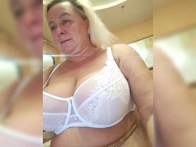 MiraRobens1 live webcam show