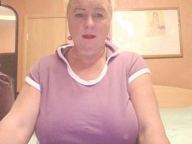 MiraRobens1 live cam preview