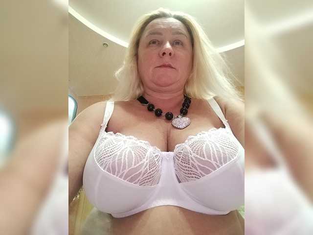 MiraRobens1 live webcam show