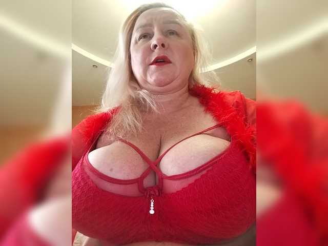 MiraRobens1, live now on BongaCams
