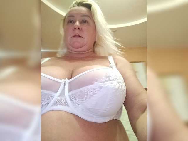 MiraRobens1 live webcam show