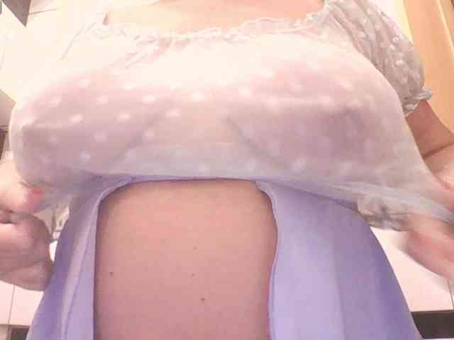 MiraRobens1 live female cam on bongacams