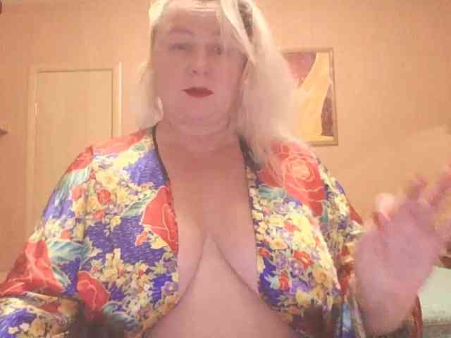 MiraRobens1 live female cam on bongacams