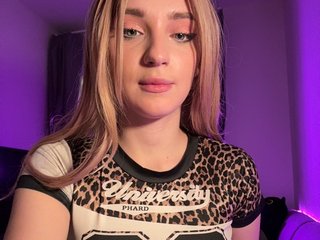 AstridMoss Porn Show