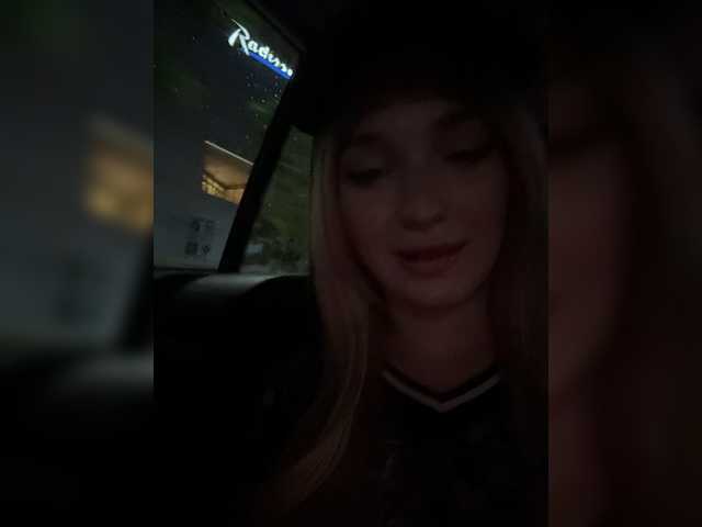 AstridMoss live cam on BongaCams