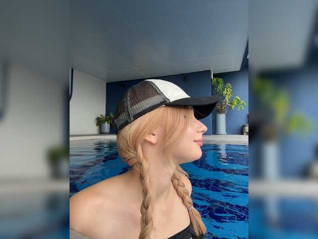 AstridMoss live cam on BongaCams
