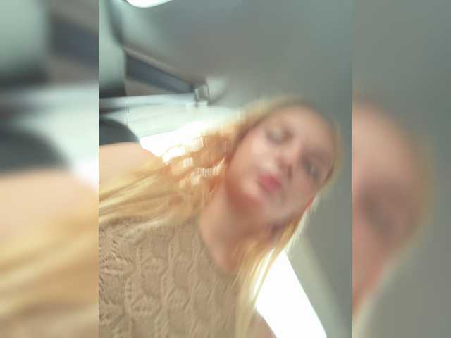 AstridMoss live cam on BongaCams