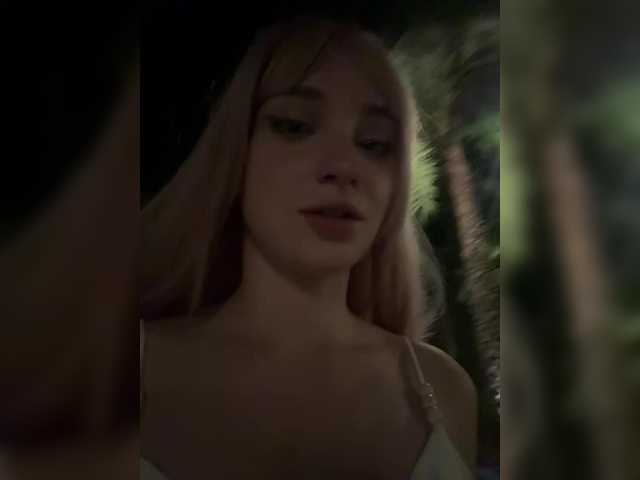 Live трансляция AstridMoss - slutnetki.online