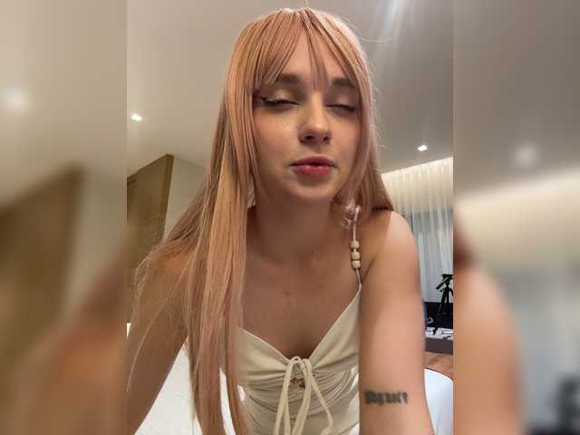 AstridMoss live cam on BongaCams