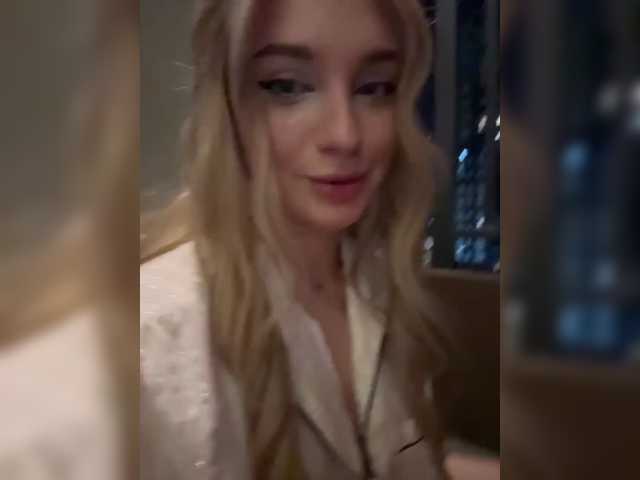 AstridMoss live cam on BongaCams