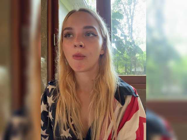 AstridMoss live cam on BongaCams