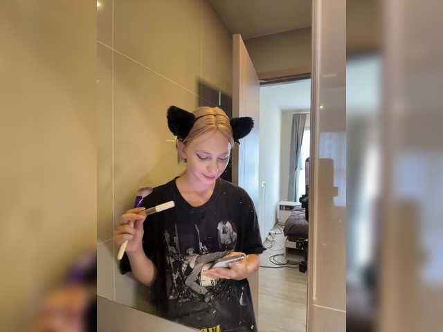 порно AstridMoss