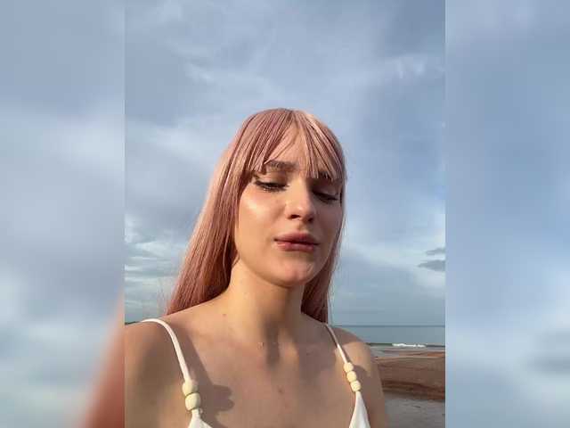 AstridMoss live cam on BongaCams