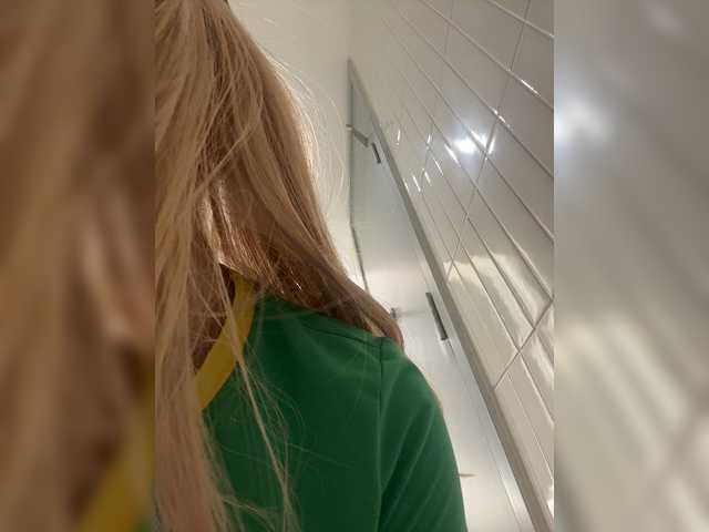 AstridMoss live cam on BongaCams