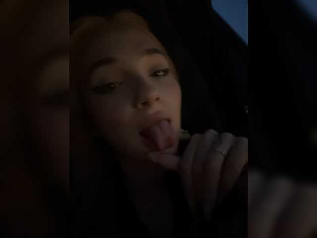 AstridMoss live cam on BongaCams