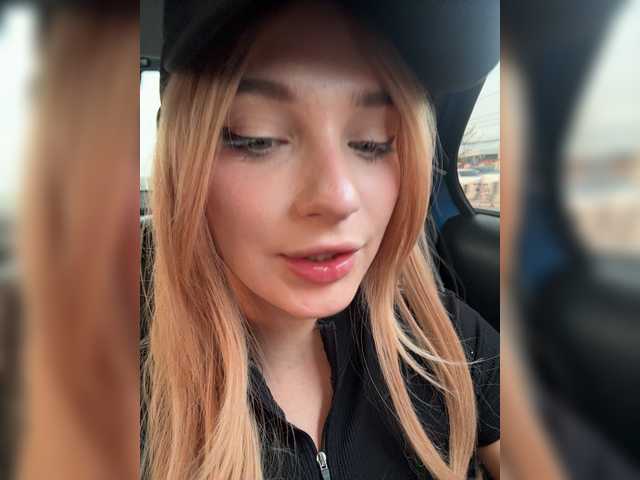 AstridMoss live cam on BongaCams