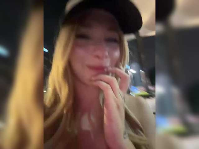 Live трансляция AstridMoss - Runet.cam