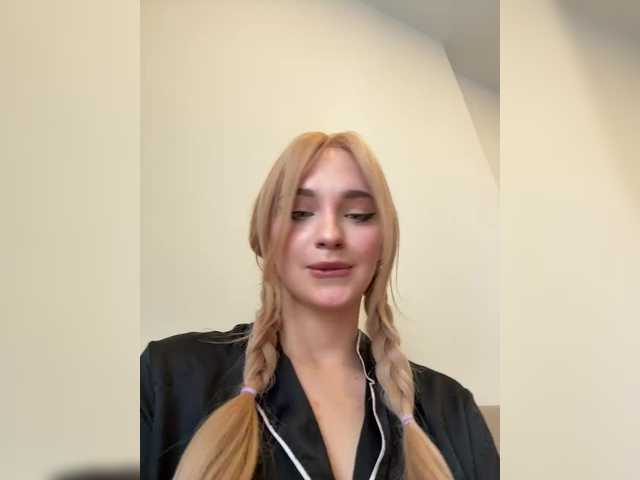 AstridMoss live cam on BongaCams
