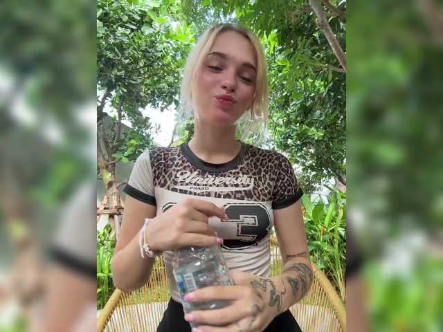 Live трансляция AstridMoss - slutnetki.online