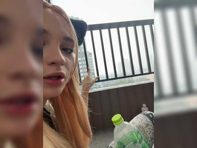 AstridMoss live cam on BongaCams
