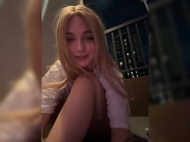 AstridMoss live cam on BongaCams