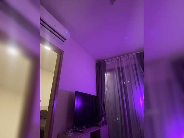 AstridMoss live cam on BongaCams