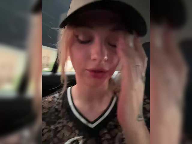 Live трансляция AstridMoss - slutnetki.online