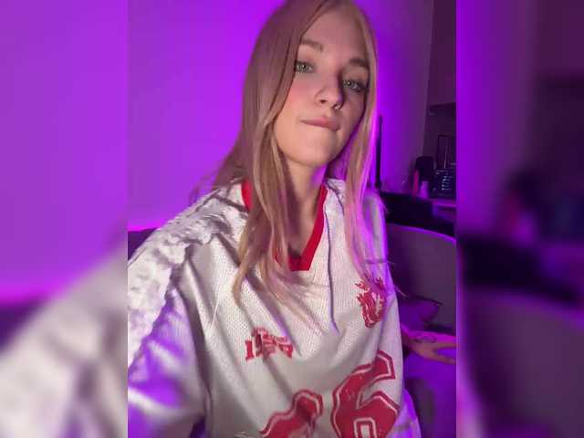 Live трансляция AstridMoss - slutnetki.online
