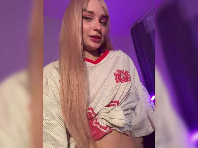 AstridMoss live cam on BongaCams