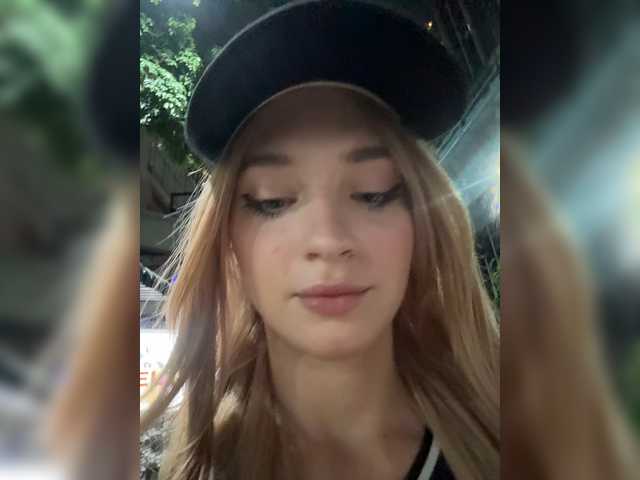 AstridMoss live cam on BongaCams