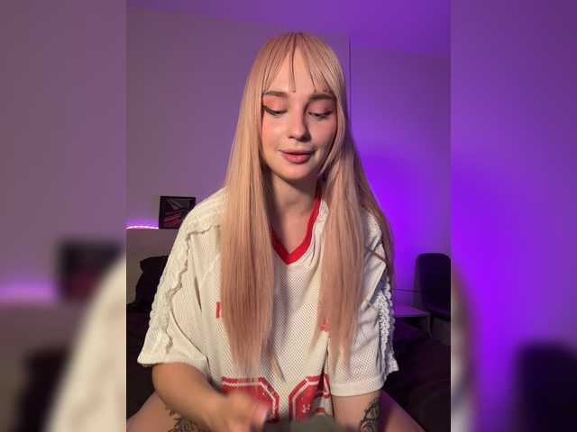 AstridMoss live cam on BongaCams