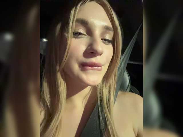 AstridMoss live cam on BongaCams