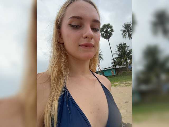 AstridMoss live cam on BongaCams