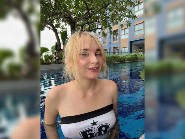 AstridMoss live cam on BongaCams