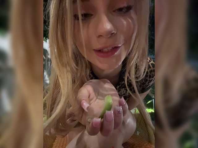 AstridMoss live cam on BongaCams