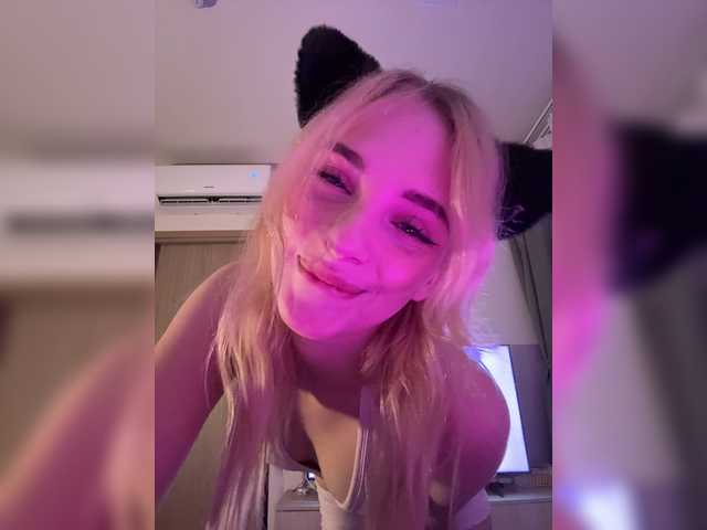 Live трансляция AstridMoss - slutnetki.online