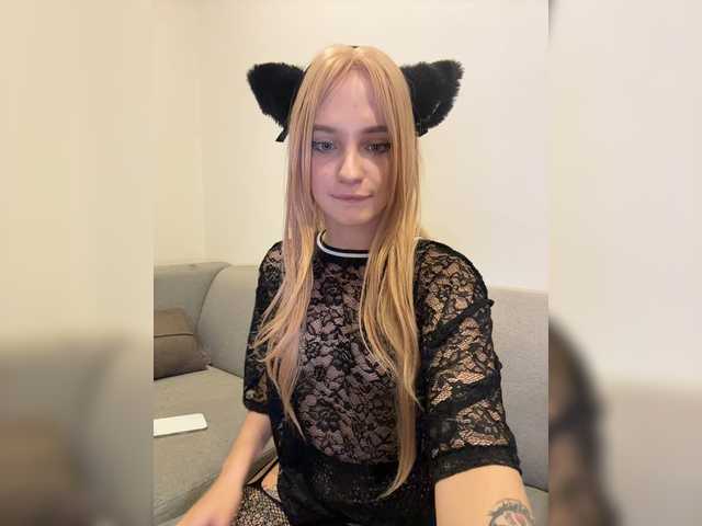 Live трансляция AstridMoss - slutnetki.online