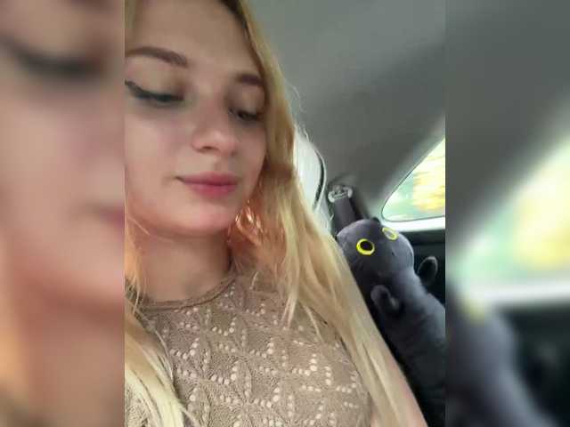 AstridMoss live cam on BongaCams
