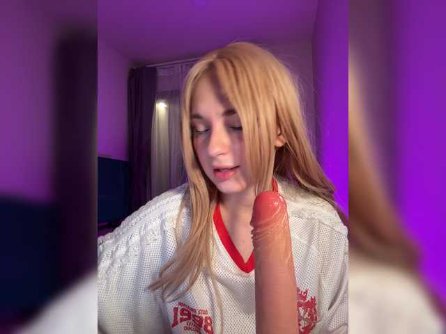 AstridMoss live cam on BongaCams