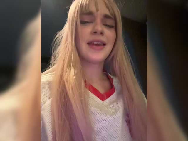 AstridMoss live webcam show