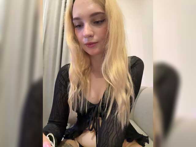 AstridMoss live cam on BongaCams