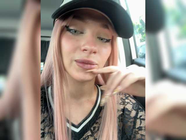 AstridMoss live cam on BongaCams