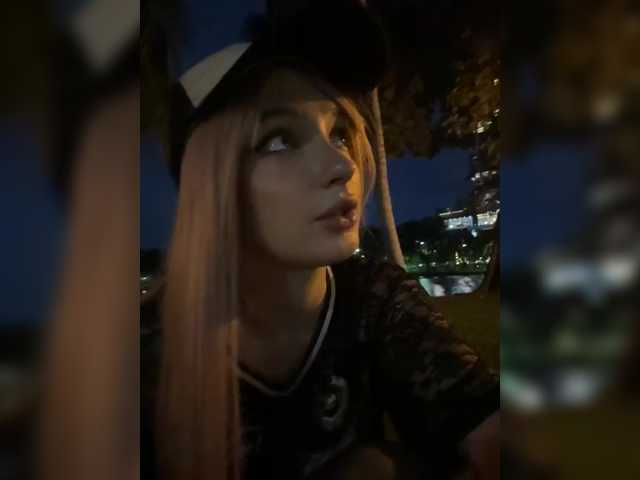 AstridMoss live cam on BongaCams