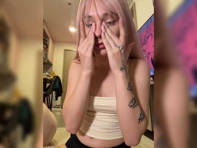 AstridMoss live cam on BongaCams