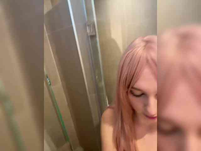 live chat AstridMoss