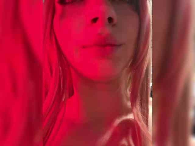 AstridMoss Sex Cam Show